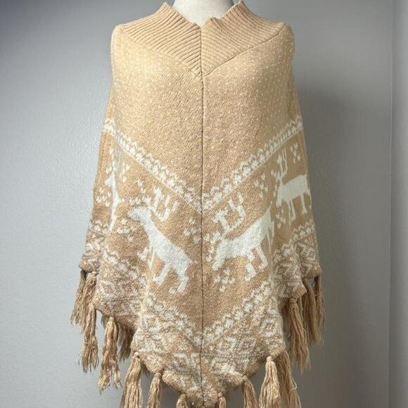 Vintage Y2K Steve Madden Reindeer Holiday Pattern Fringe Poncho Wool Blend - Picture 3 of 6